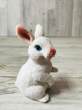 картинка Кролик ушастый  белый 8*4,5*6 см, полистоун от магазина Восточные сувениры